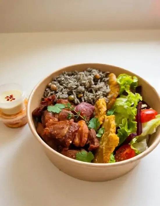 Bowl Griot + Riz Djondjon